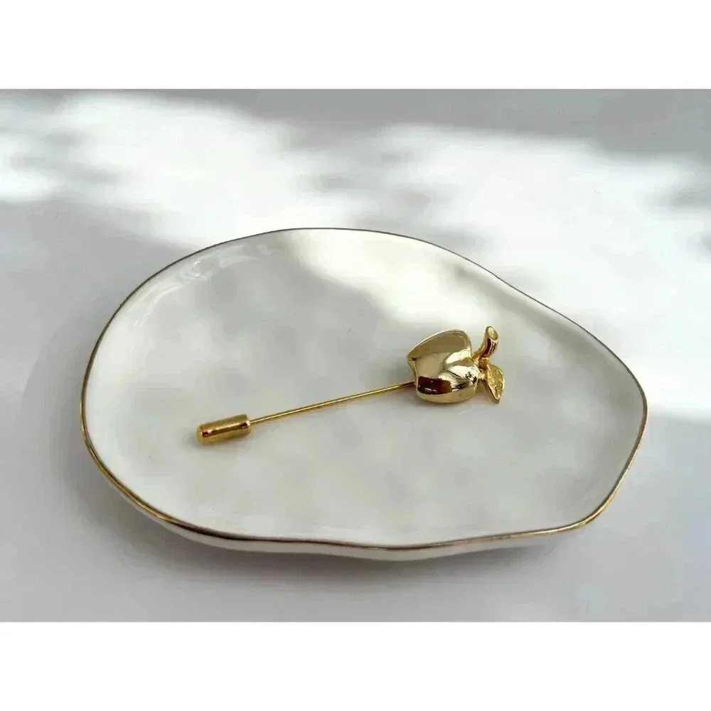 Vintage Gold Colored Apple Stick Pin - Picture 8 of 9